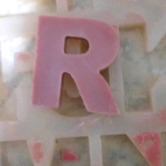 Candles and candles letters for your wax wamer - Picture 1 of 3